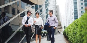 Como fazer networking durante viagens de negócios