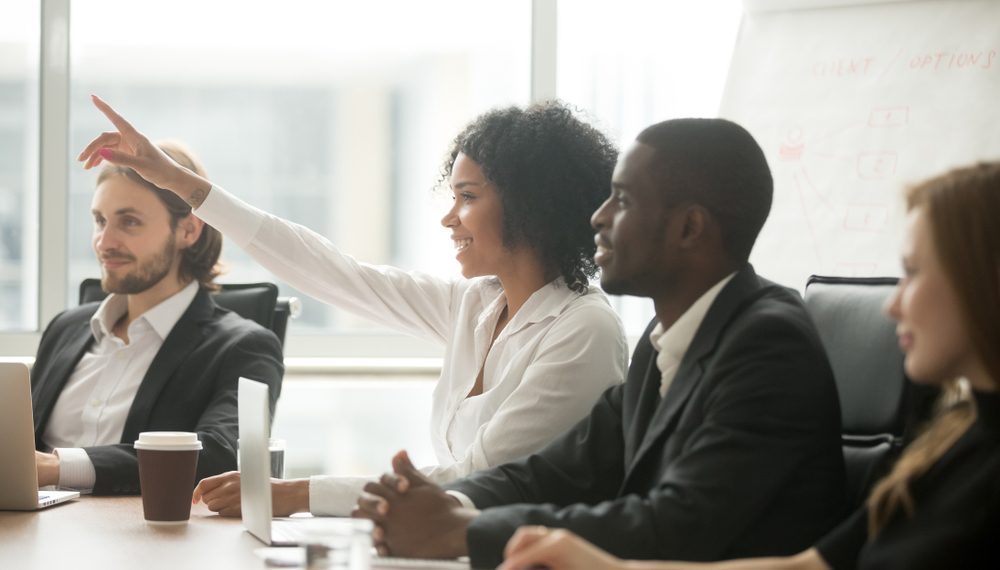 Networking: 3 dicas para vencer a timidez