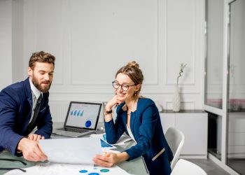 Empréstimo: como investir em uma clínica e conseguir quitar tudo em dia