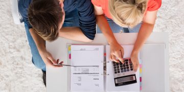 Veja como evitar 4 formas de contrair dívidas sem necessidade