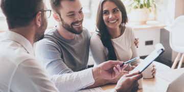 O que fazer depois de investir seu dinheiro