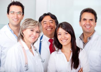 Como usar o modelo de cooperativa para abrir uma clínica de sucesso