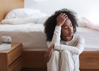 Noite mal dormida é suficiente para desregular o modo como o corpo absorve gorduras