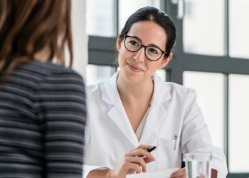 Mito do check-up anual: porque prescrever exames desnecessários pode ser prejudicial