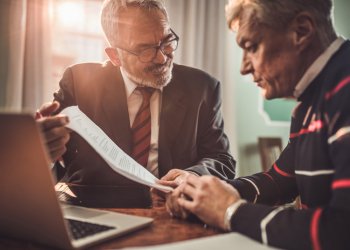 Por que seu gerente de banco não deve ser seu consultor de investimentos?