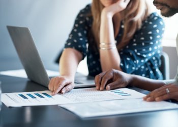 Como escolher uma corretora de valores?