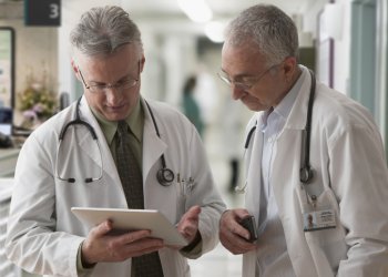 Como nossos resultados de exames podem ajudar os outros e o sistema de saúde