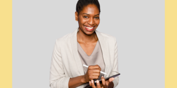 Unimed-BH lança livro para comemorar 50 anos de história