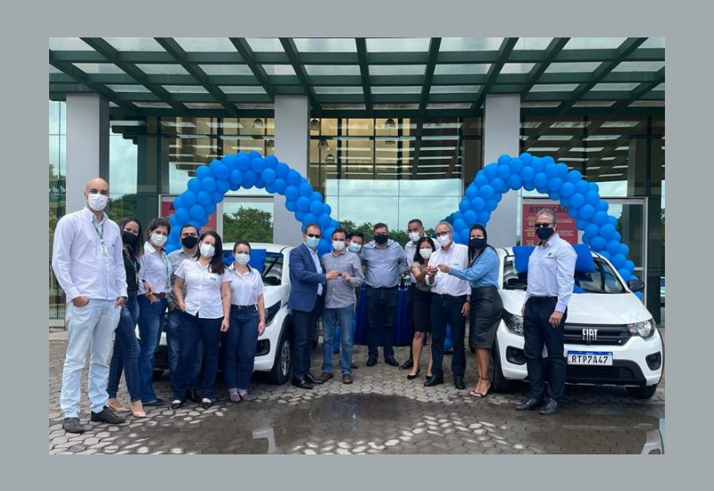 Viva Vida: Seguros entrega carros à Unimed Vale do Aço