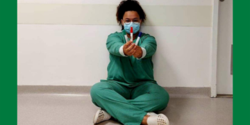 Técnica compartilha mensagens para suavizar rotina em UTI do Hospital Unimed Campo Grande