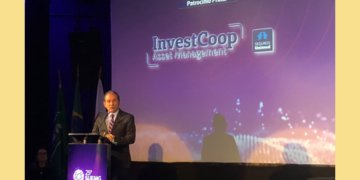 25º Suemg: Seguros Unimed debate desafios do setor e fecha novas parcerias