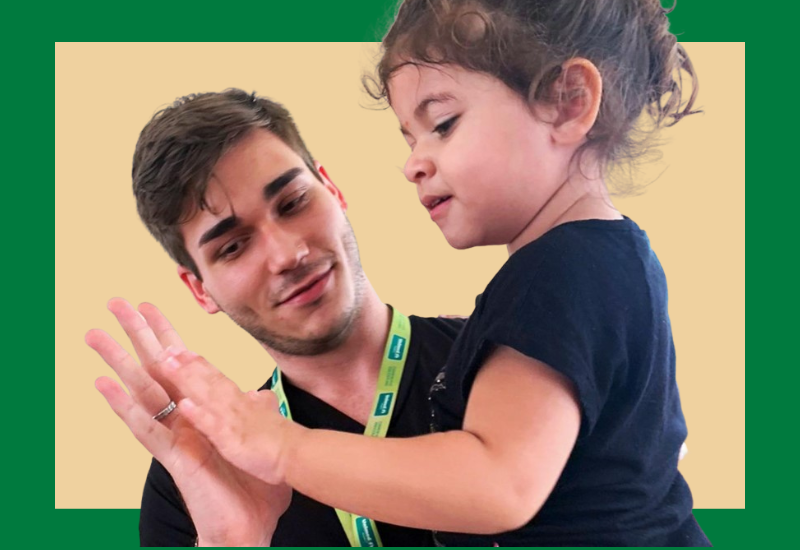 Unimeds arrecadam fraldas, panetones e brinquedos para doar a instituições