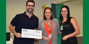 Unimed Poços doa mais de R$ 2 mil a instituição social
