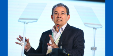 Fórum Estratégico Unimed: ‘O papel do médico não será extinto’, diz Helton Freitas