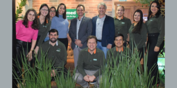 Unimed Vale do Aço apresenta negócio em um dos maiores eventos da região