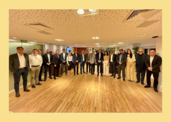 Diretoria e time comercial da Seguradora recebem presidente e vice da Aconseg