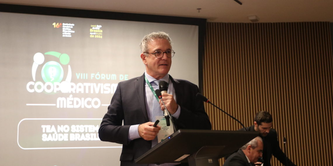 Representantes do Sistema Unimed discutem o autismo no VIII Fórum da Comissão de Cooperativismo Médico, iniciativa do CFM