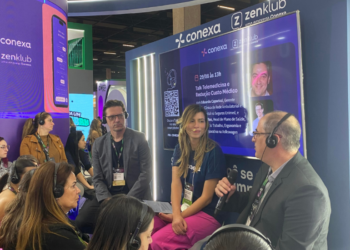 Seguradora apresenta case do PA Digital no Conexa Talks, durante o 50º Conarh