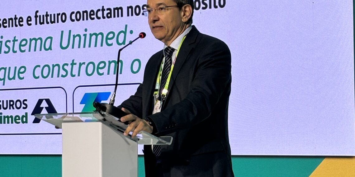 Helton Freitas propõe intercooperação como chave para avanço do Sistema Unimed