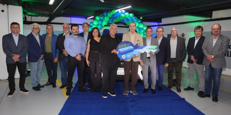 Viva Vida: Unimeds sorteadas são recebidas em jantar de entrega dos carros